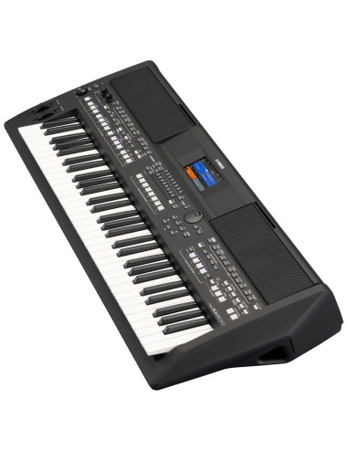 Yamaha PSR SX600 keyboard